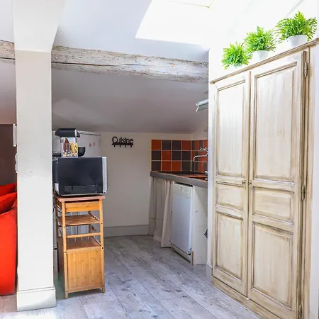 Le Passage Bed and Breakfast Καρκασόν